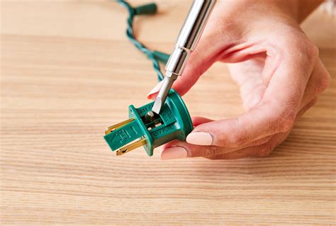 How to Fix Christmas Lights to Use Year After Year