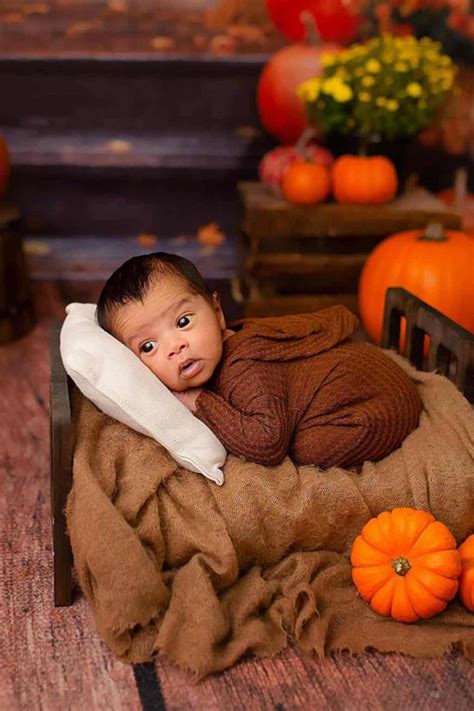 20+ Adorable Fall Baby Photoshoot Ideas For Cute Autumn Pictures