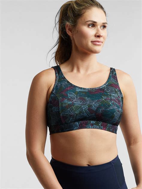 Sports Bra for Bigger Bust Tech Athena | Sports bra, Sports bra big ...