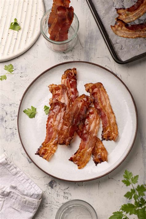How to Cook Bacon in the Oven 425 | Baked Bree