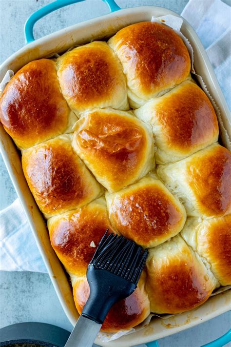 Fluffy and Tender Bread Machine Dinner Rolls - Wendy Polisi