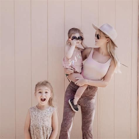 Rebecca Dunn | The Wildflowers Blog's Amazon Page