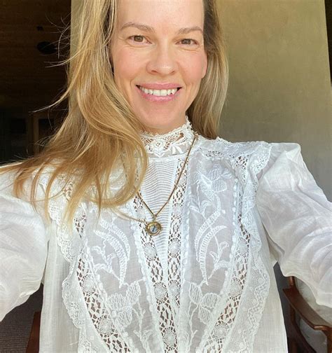Hilary Swank stripped down for nude shoot before twins' birth
