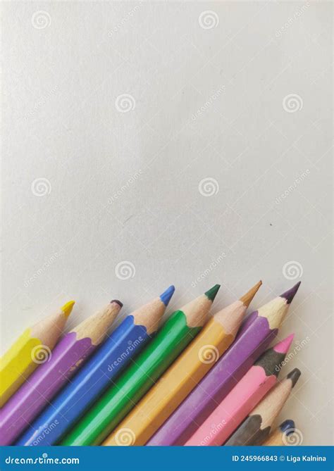 Colored Pencils And Paper at Charlotte Wiltshire blog