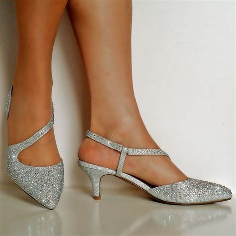 List 97+ Pictures Can You Wear Silver Shoes With Black Dress Superb