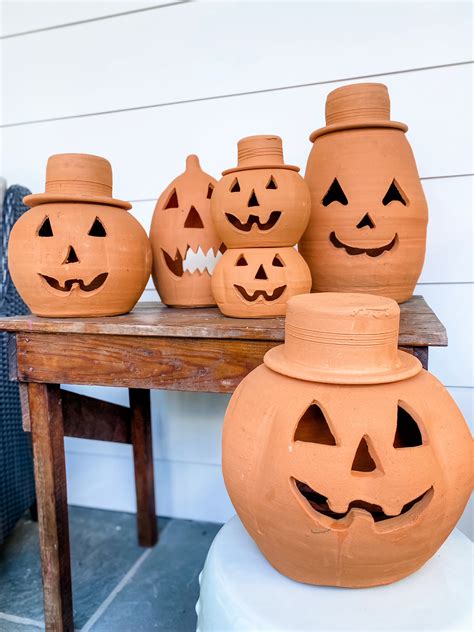 The Halloween Home || Terra Cotta Jack O' Lanterns - Southern State of Mind Blog by Heather