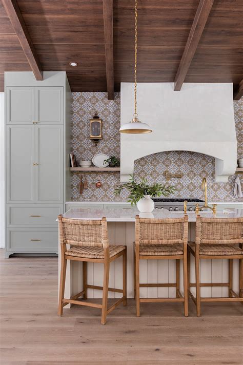 Mediterranean Style Kitchen Cabinets