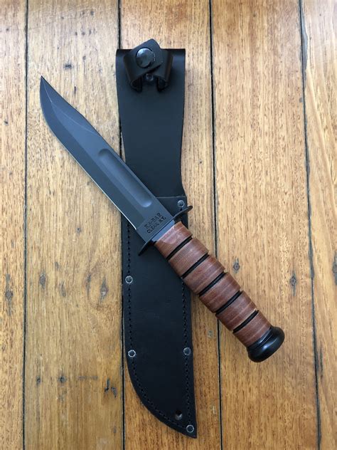 Ka-Bar Knife: Kabar US Army version Traditional Knife with Black ...