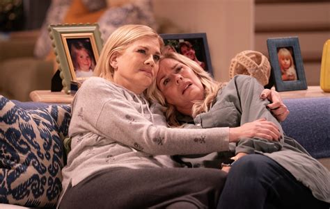 19 Must-Watch Netflix Sitcoms to Stream Right Now (August 2025) | Us Weekly