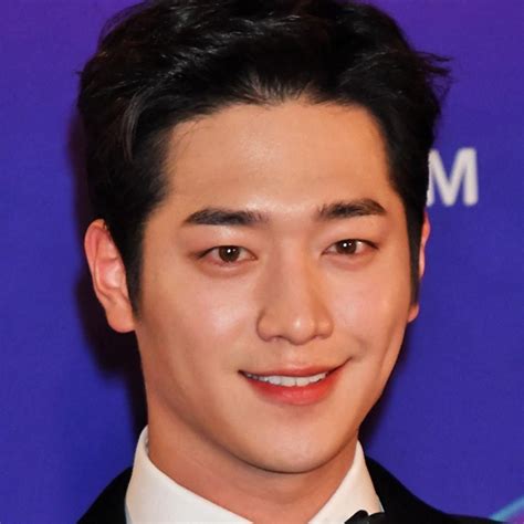 Watch Undercover High School - Season 1 • Episode 1 - The Emperor's ...