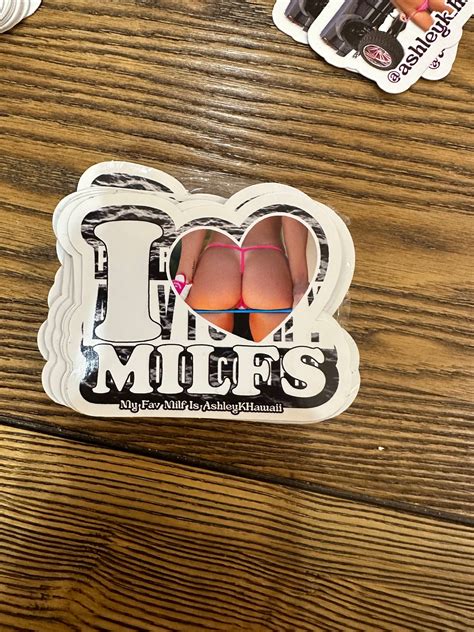 I love milfs – AshleyK Hawaii