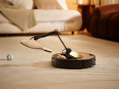 Roborock Saros Z70: Vacuum robot now available