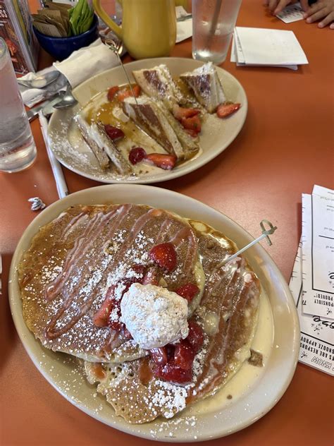 Snooze, an A.M. Eatery - Gluten-Free Breakfast Restaurant in Charlotte, NC