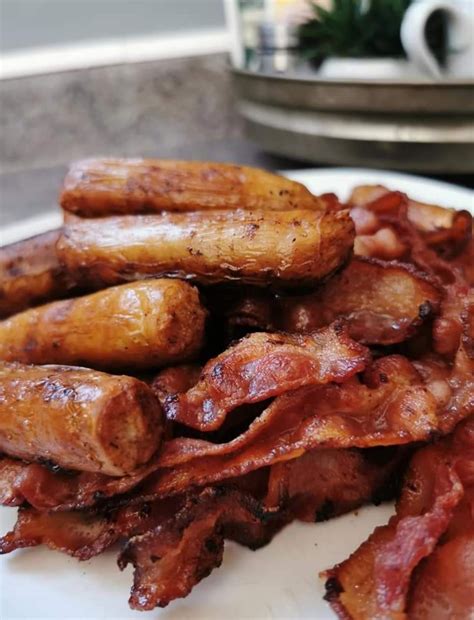 [I ate] Bacon and Sausages : r/food