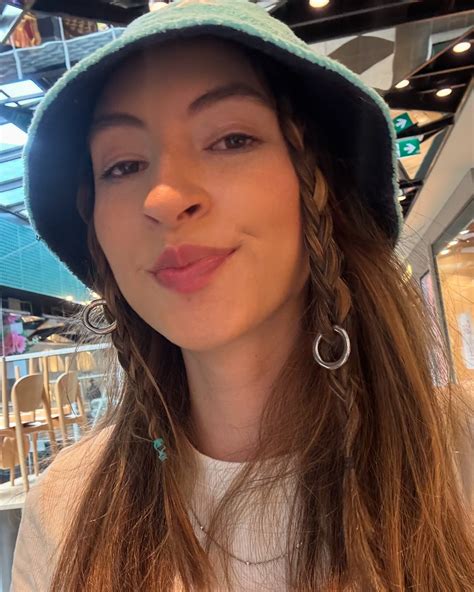 Vanessa Vega (@vanessa_vega__) • Instagram photos and videos