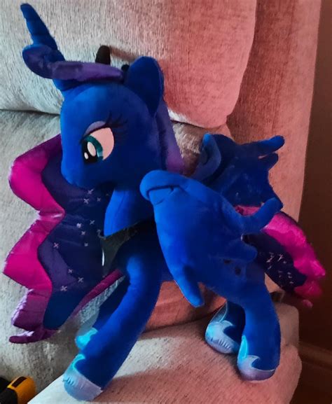 I just finished reading Sweet Apple Massacre... : r/MLPLounge