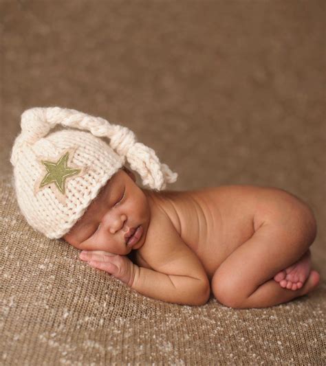 85 Baby Names That Mean Sky, Rain, Air, Wind, Or Cloud