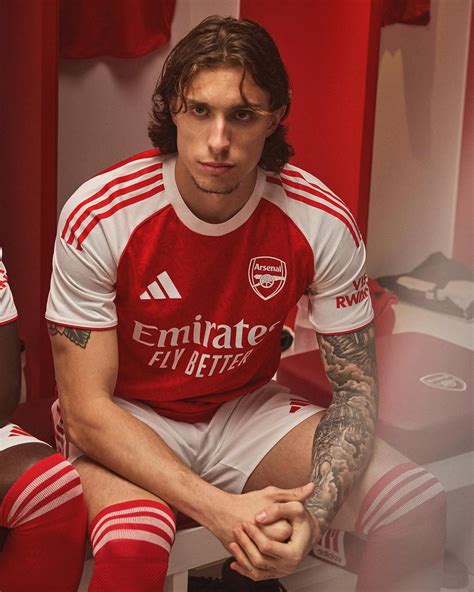 Arsenal 2025/26 Kit