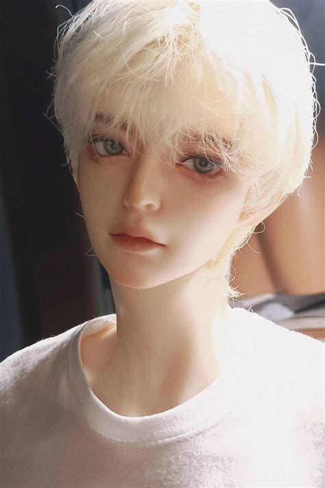 Pin by lunamelody on Bjd dolls | Poses, Barbie bride doll, Fashion dolls