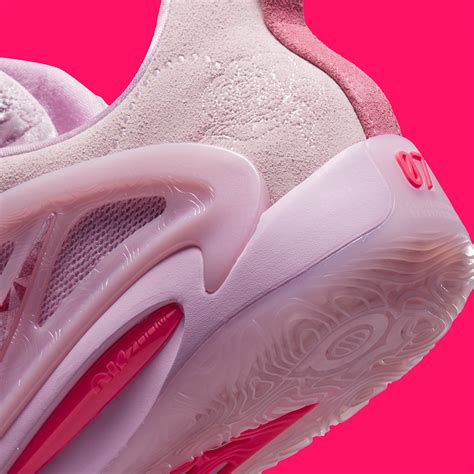 Nike KD 15 "Aunt Pearl" DQ3851-600 | SneakerNews.com