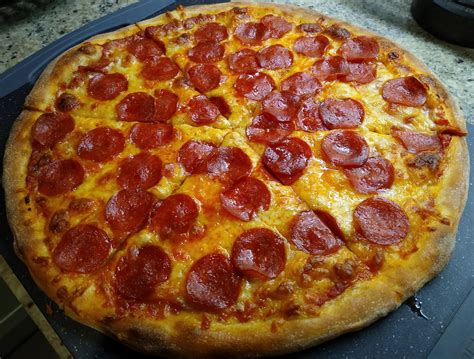 16" NY style Pepperoni Pizza : r/Pizza