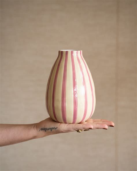 Vase Stripe Beige/Pink - Things I Like Things I Love