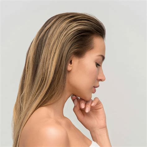 Fine vs Thin Hair: Key Differences + Styling Tips | Davines