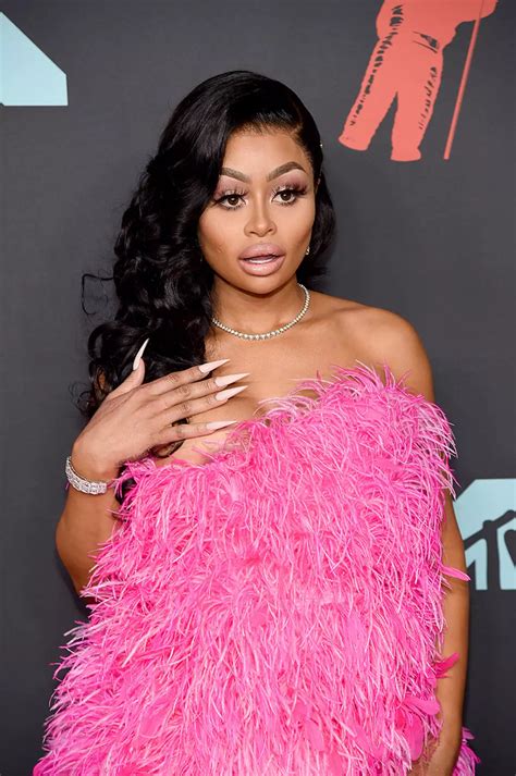 Blac Chyna rompe en llanto al recordar las ‘nudes’ que filtró Rob Kardashian