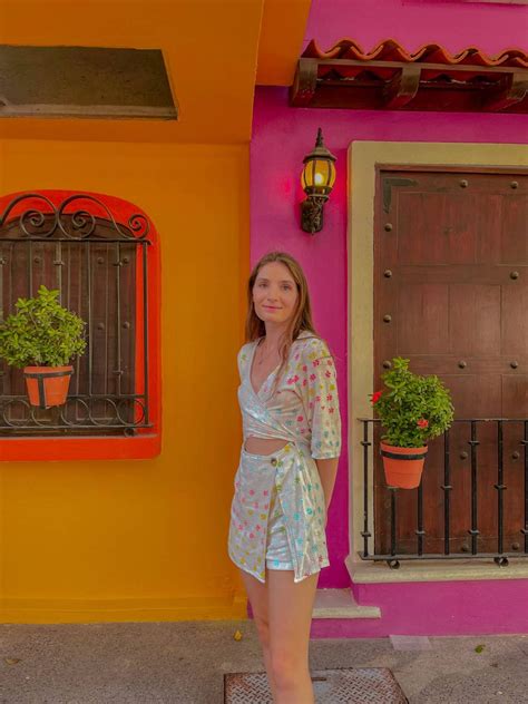 What to Wear in Mexico – Vacation Lookbook and Outfit Inspiration - Two ...