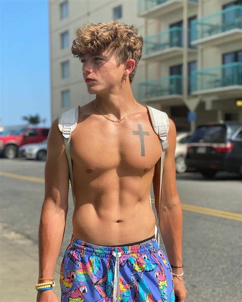 Taylor Holder, Abs Boys, Cute Teenage Boys, Shirtless Men, Twinks ...