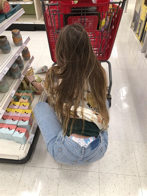 Do we like public stuff 👀 : r/GirlsInDiapers