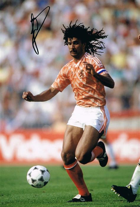 Pin by Dulat on Marco Van Basten-Ruud Gullit | Best football players ...