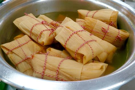 This is what authentic Cuban tamales look like! They're filled with ...