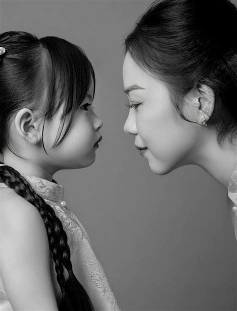 Topless+Moms Photos, Download The BEST Free Topless+Moms Stock Photos & HD Images