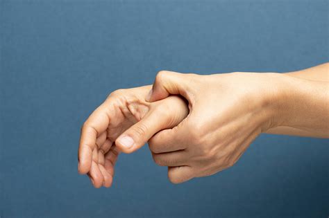 Pain, Swelling or Decreased Strength in Your Thumb? Learn about Thumb ...