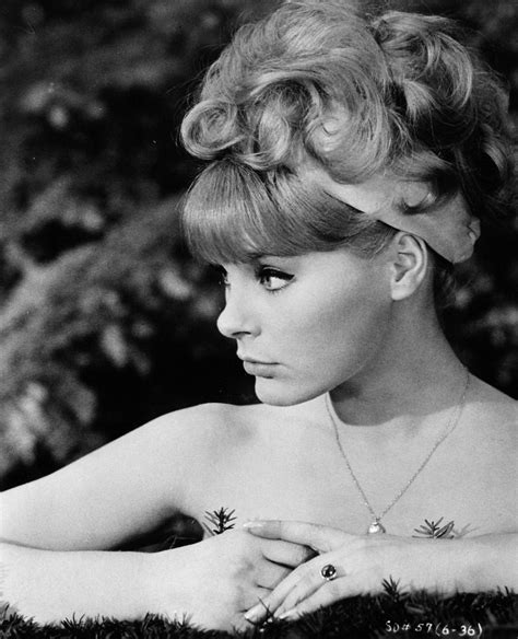 The German Bombshell: Life Story and Glamorous Photos of Elke Sommer who Conquered Hollywood