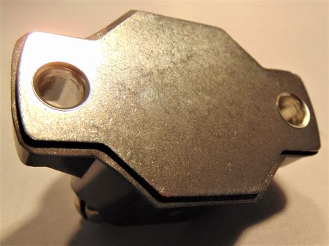 CDA-25 - CIRCUIT BREAKER - Peerless Electronics Inc.