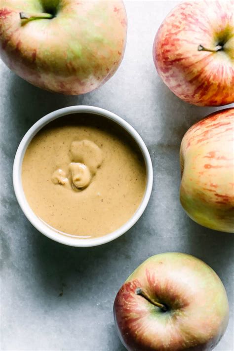 Apple Slices with Peanut Butter ⋆ Easy 2-Ingredient Healthy Snack!