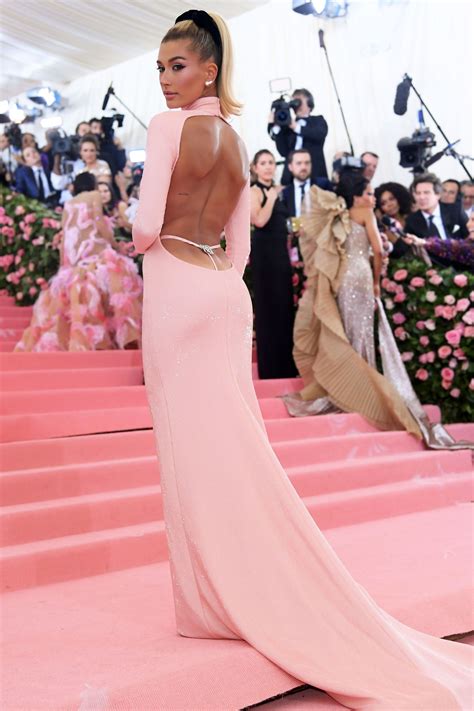 Celebs Wearing Visible G-Strings, Thongs: Pics