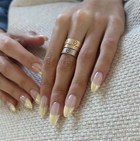 Madison Beer Inspired Chrome Pearl Nails ,pearl white almond Nails ...