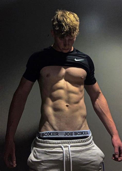 skinny hots on Tumblr