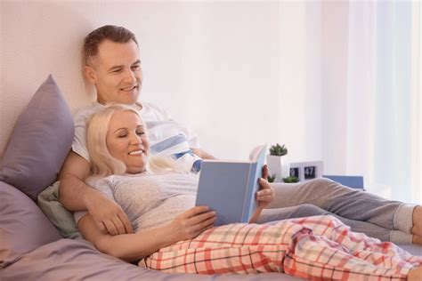 21 Rainy Day Date Ideas That'll Strengthen Your Love