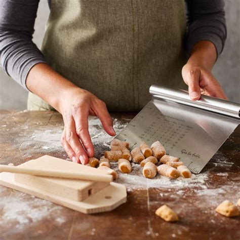 Anniversary Sale Picks: 5 C's Every Kitchen Needs | Sur La Table - Lid ...