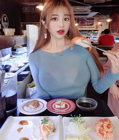 South Korea's "Big Tits Food Girl" 쩡이, replenishing meat everywhere!The ...