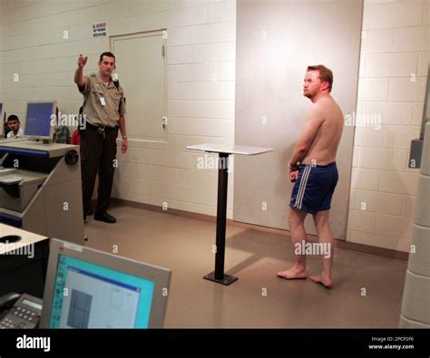 Dale Hausner stands for his booking mug shot, Friday, Aug. 4, 2006, at ...