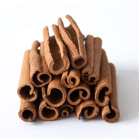 Cassia Cinnamon Stick - Essence Food and Beverage, LLC