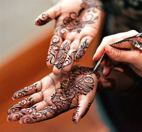 How Long Does Henna Stay On Skin And Hair