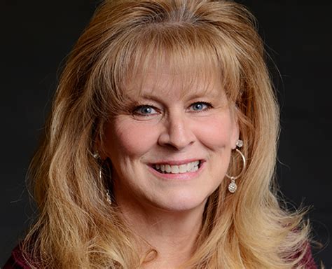 Susie McCullough - Vivos