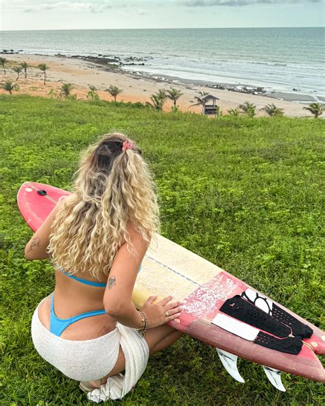 Luiza Lyy (@luizalyy) • Instagram photos and videos