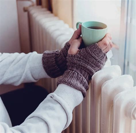 How Long Do Cough and Cold Symptoms Last? The 4 Stages of a Cold